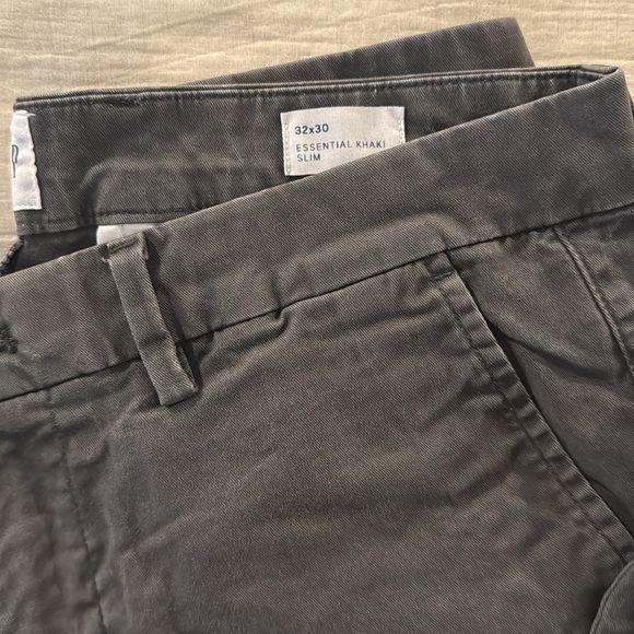 Essential khaki 32x30 - Picture 2 of 2